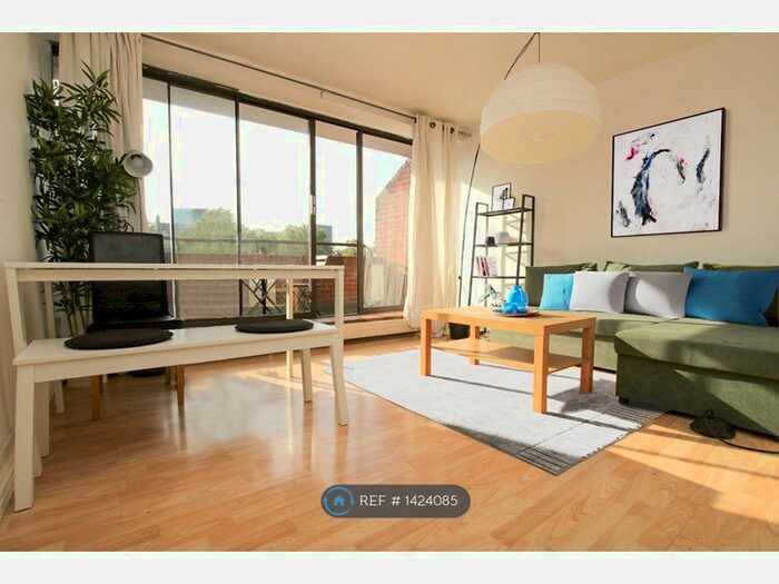 1 Bedroom Flat To Rent In Oakshott Court, London, NW1