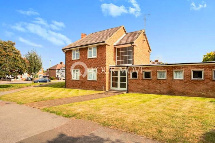 1 Bedroom Maisonette To Rent In Strathmore Court, Strathmore Avenue, Hitchin, Hertfordshire, SG5