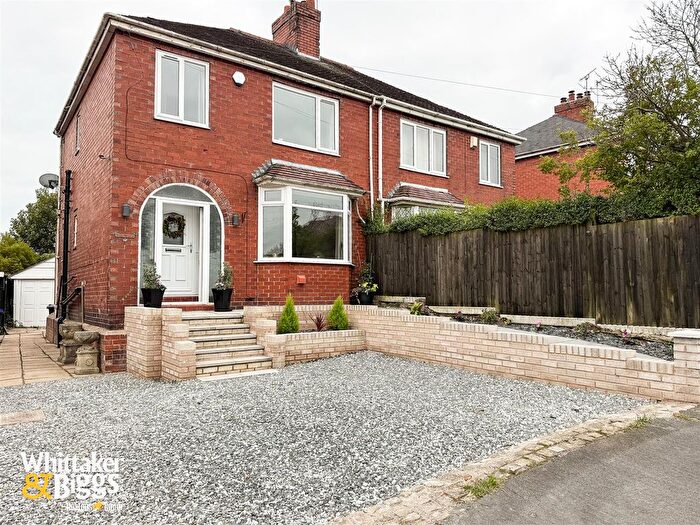 3 Bedroom Semi-detached House For Sale In Kingsfield Road, Stoke-On-Trent, ST8