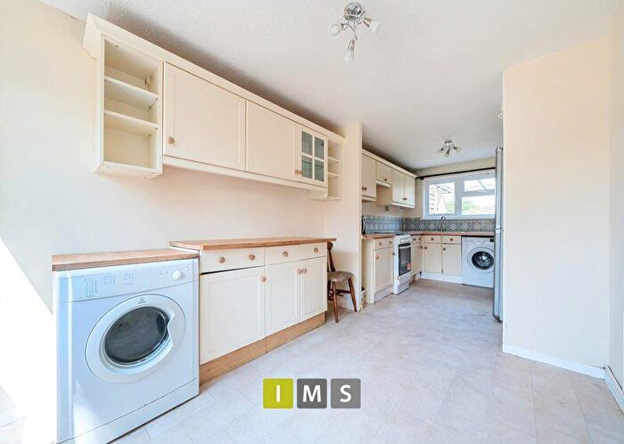 2 Bedroom Terraced House For Sale In Birch Road, Bicester, OX25