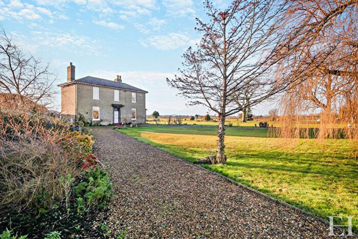 6 Bedroom Detached House For Sale In Lower Road, Croydon, Royston, SG8