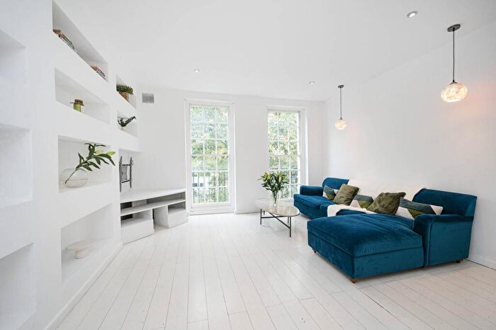 5 Bedroom House For Sale In Paradise Row, Bethnal Green, London, E2