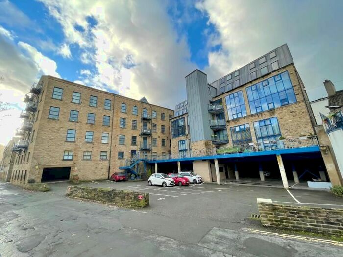 2 Bedroom Flat To Rent In Mill West, West Street, Sowerby Bridge, West Yorkshire, HX6