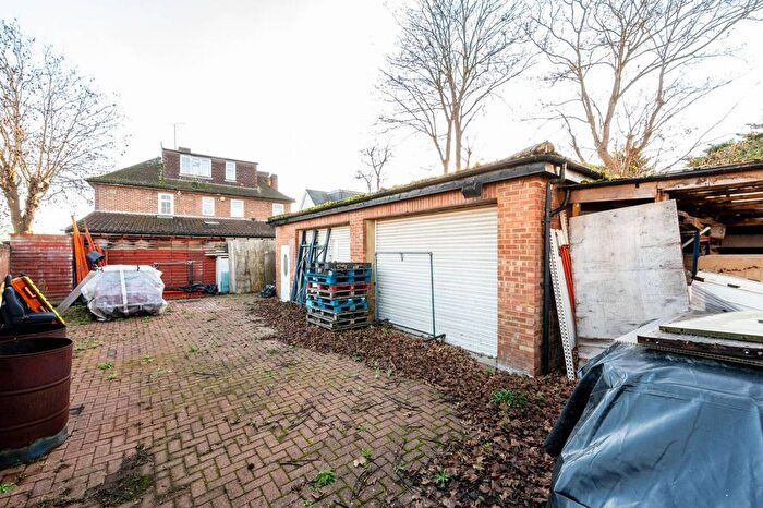 7 Bedroom Detached House For Sale In Great West Road, Osterley, Hounslow, TW5