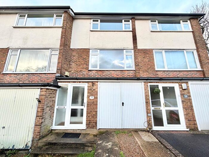 2 Bedroom Town House To Rent In Chestnut Gardens, Horsham, RH12