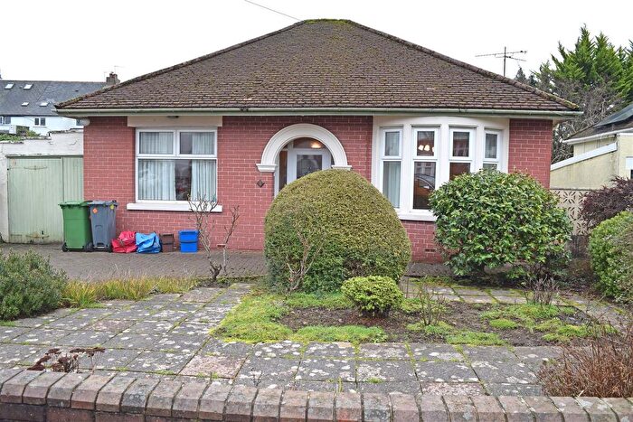 2 Bedroom Bungalow For Sale In Pantbach Place, Birchgrove, Cardiff, CF14