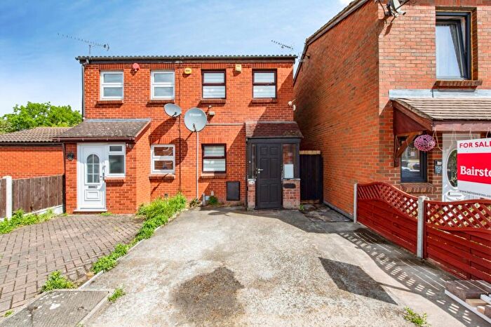 1 Bedroom House For Sale In Water Lane, Purfleet-on-Thames, Essex, RM19