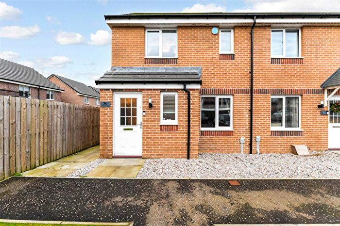 3 Bedroom End Of Terrace House For Sale In Tamerlane Square, Irvine, KA11