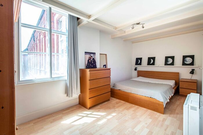 1 Bedroom Flat For Sale In Park Row, Nottingham, NG1