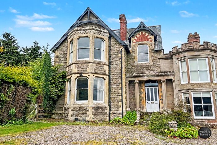 4 Bedroom Semi-Detached House For Sale In Walney Lane, Hereford, HR1