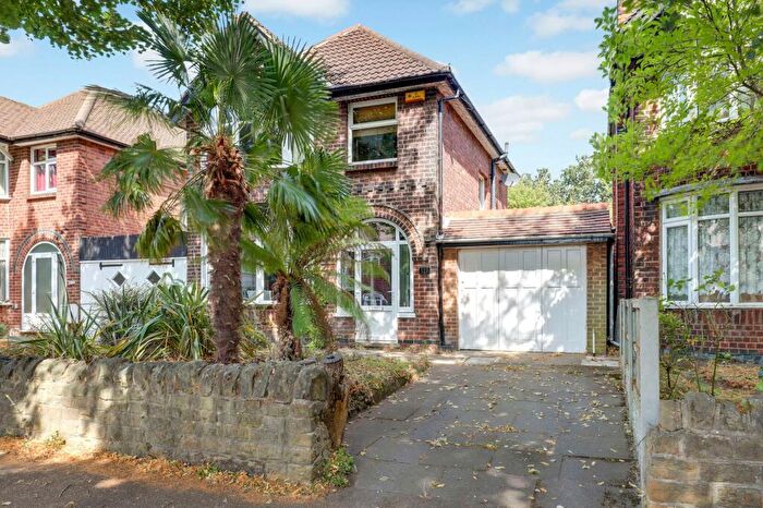 3 Bedroom Detached House For Sale In Bedale Road, Nottingham, NG5