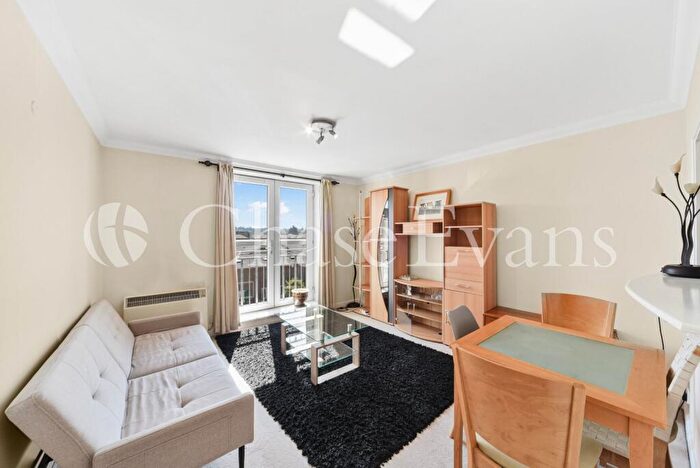 1 Bedroom Flat To Rent In Millennium Drive, , Docklands, London, E14