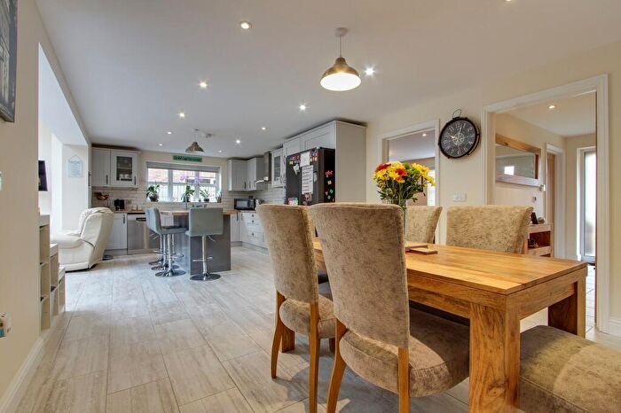 4 Bedroom Detached House For Sale In Orchard Drive, West Walton, PE14