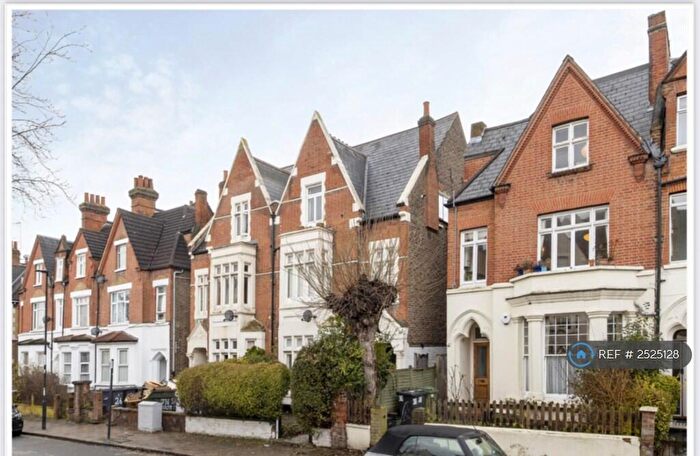 1 Bedroom Flat To Rent In Romola Road, London, SE24