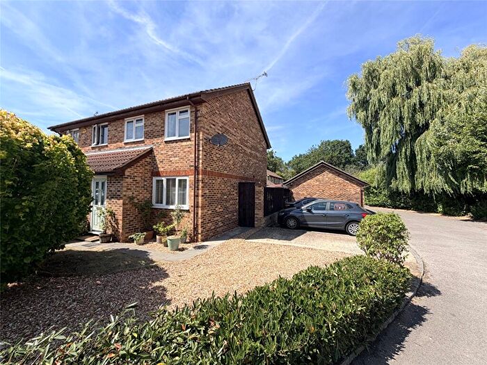 2 Bedroom End Of Terrace House For Sale In Netherhouse Moor, Church Crookham, Fleet, GU51