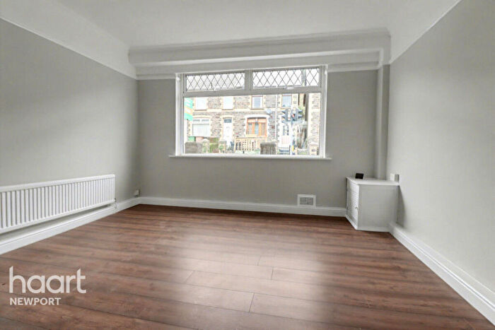 3 Bedroom Terraced House For Sale In Islwyn Road, Newport, NP11