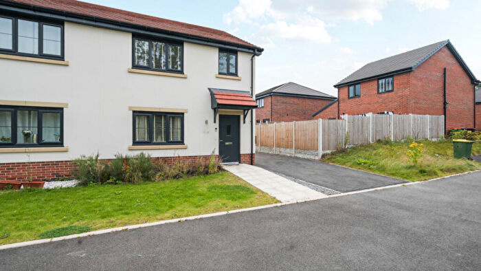 3 Bedroom Semi-Detached House For Sale In Newt Gardens, Preston, PR3
