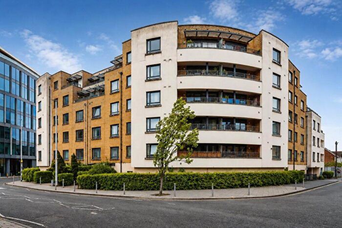 2 Bedroom Apartment To Rent In Stanley Road, Woking, Surrey, GU21