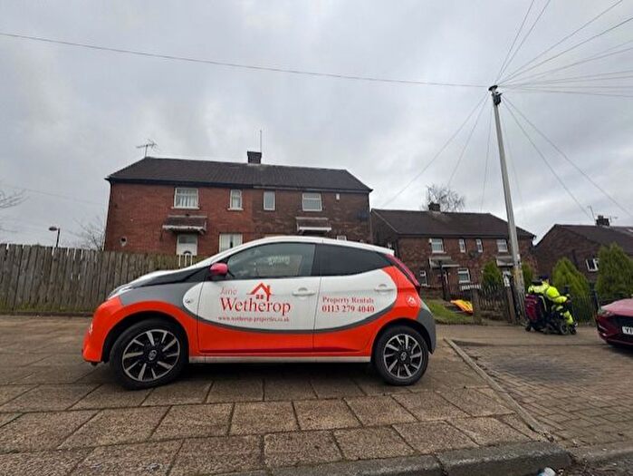 2 Bedroom Semi-Detached House To Rent In Broadstone Way, Tong, Bradford, BD4