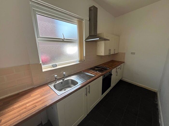 1 Bedroom Flat To Rent In Peel Road, Bootle, L20