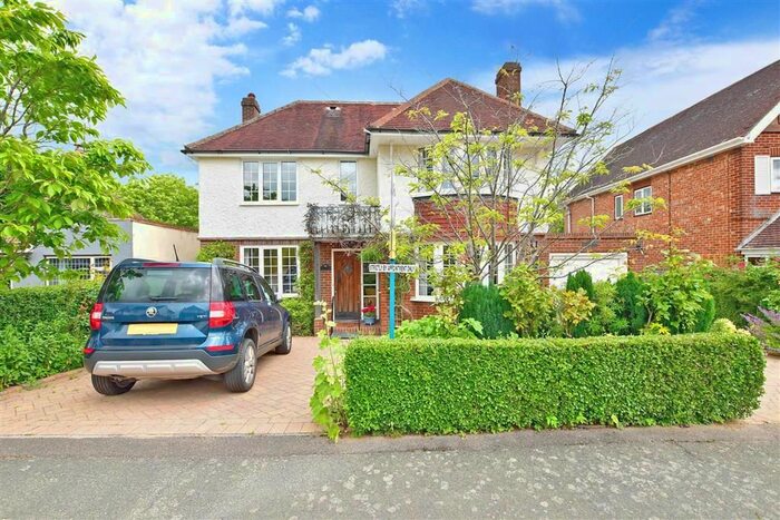 4 Bedroom Detached House For Sale In Furzefield Avenue, Speldhurst, Tunbridge Wells, Kent, TN3
