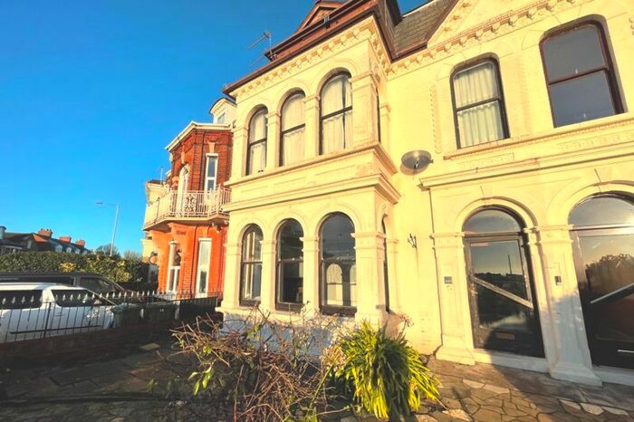 2 Bedroom Flat To Rent In Avondale Road, Gorleston, Great Yarmouth NR31