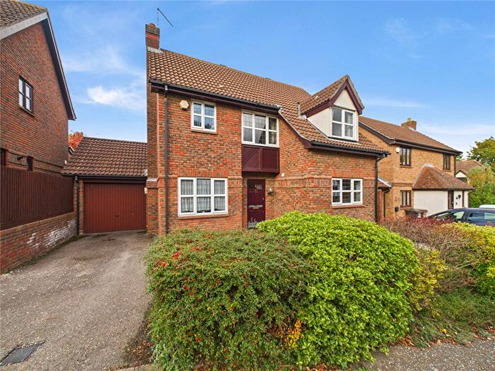 3 Bedroom Detached House For Sale In Homestead, Broomfield, Chelmsford, Essex, CM1
