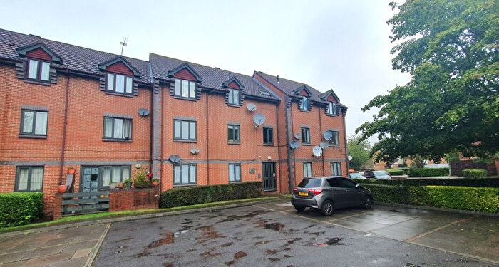 2 Bedroom Flat For Sale In Turnstone Close, Colindale, NW9