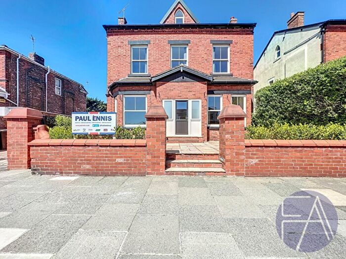 2 Bedroom Flat For Sale In Liverpool Road, Southport, Merseyside, PR8