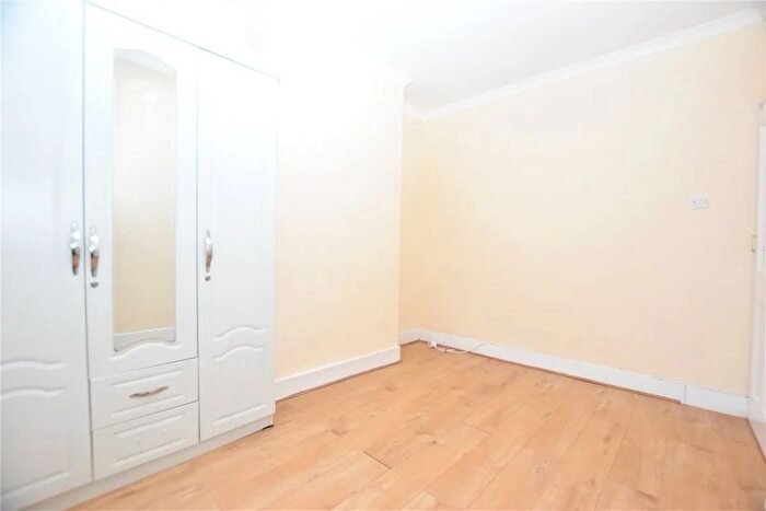 3 Bedroom Terraced House To Rent In Montgomery Crescent, Romford, RM3