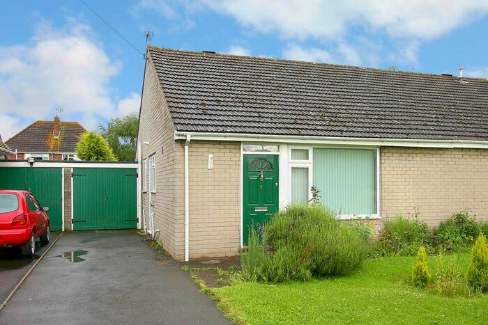 2 Bedroom Semi-Detached Bungalow To Rent In The Greenway, Pattingham, Wolverhampton, WV6