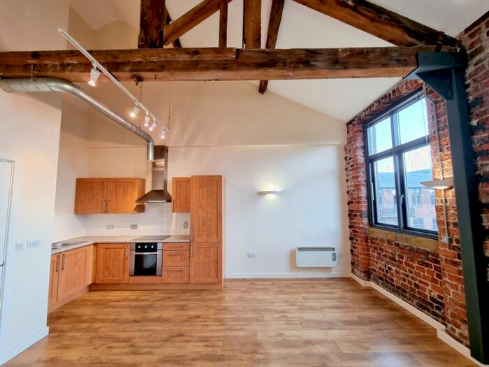 2 Bedroom Apartment To Rent In Weavers House East Street Mills Leeds, LS9