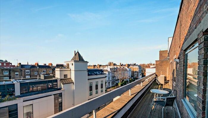 2 Bedroom Flat To Rent In Fulham Road, London, SW3