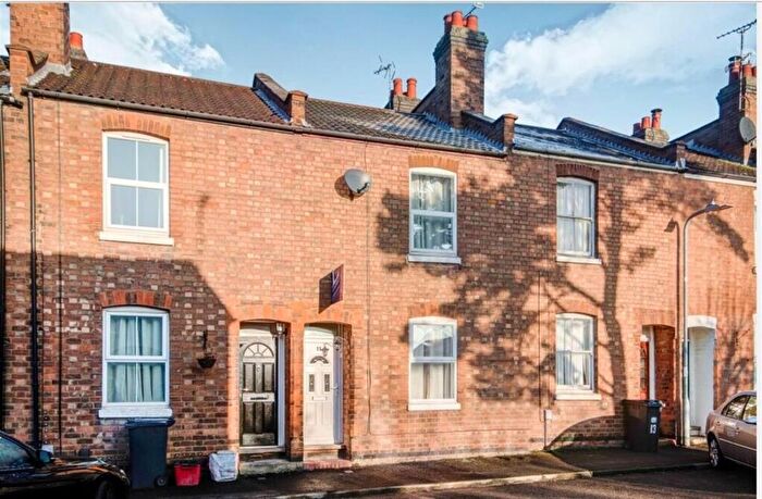 2 Bedroom End Of Terrace House For Sale In Edward Street, Leamington Spa, CV32