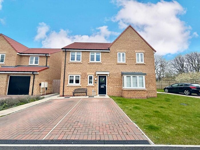 3 Bedroom Semi-detached House To Rent In Hazelwood Gardens, Middlesbrough, TS6
