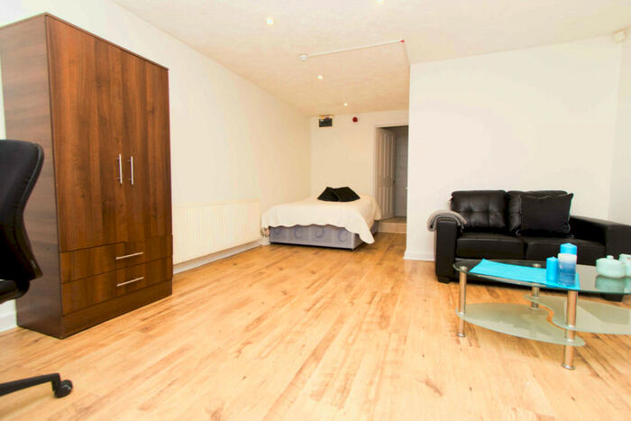 1 Bedroom Flat To Rent In Spring Road, Leeds, LS6