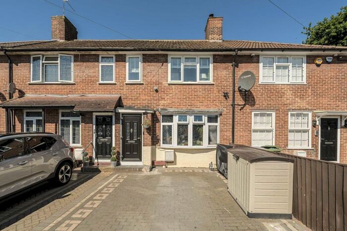 3 Bedroom Terraced House To Rent In Beaconsfield Road, London, SE9