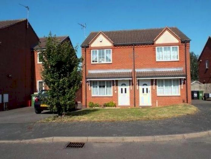 2 Bedroom Semi-Detached House To Rent In Birchwood Avenue, Dordon, Tamworth, B78