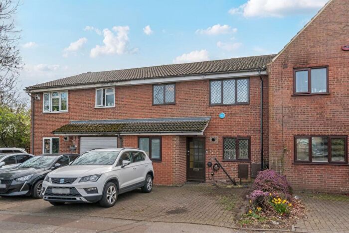 3 Bedroom Terraced House For Sale In Lavender Hill, Enfield, EN2