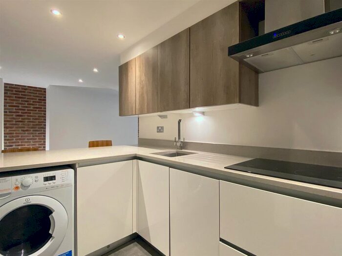 2 Bedroom Flat To Rent In Walter Road, Uplands, Swansea SA1