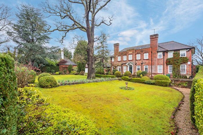 5 Bedroom Detached House For Sale In Pembroke Road, Moor Park, HA6