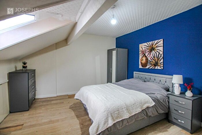 1 Bedroom House Of Multiple Occupation To Rent In Derby Street, Bolton, Greater Manchester, BL3