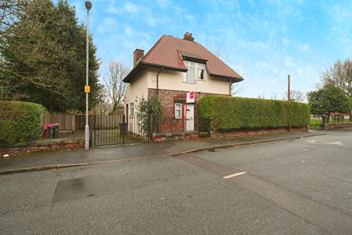 4 Bedroom Terraced House For Sale In Grecian Street, Salford, Lancashire, M7