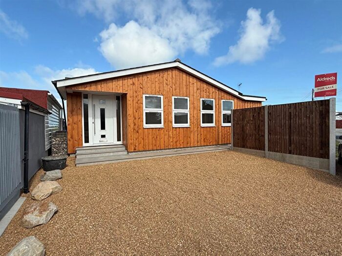 2 Bedroom Detached Bungalow For Sale In Scratby Crescent, Scratby, NR29