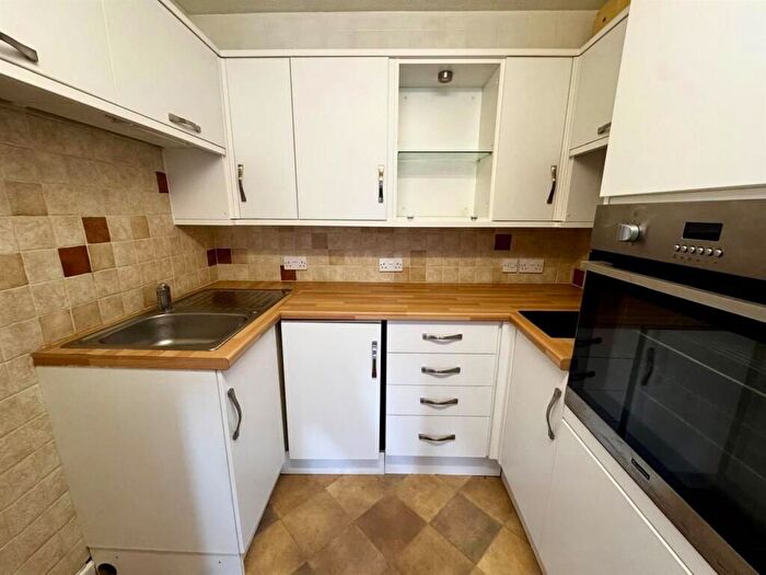 1 Bedroom Property For Sale In Brinton Lane, Hythe, Southampton, SO45