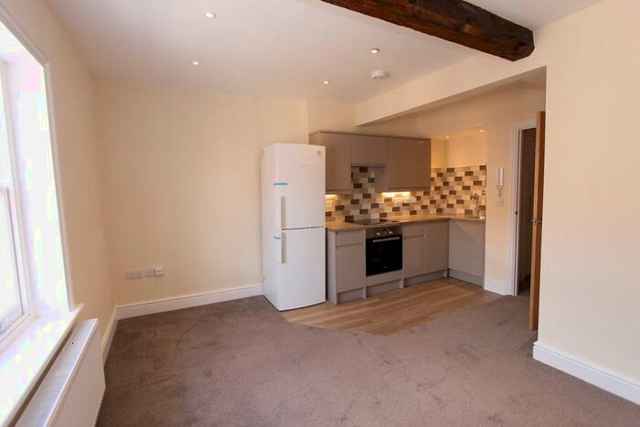2 Bedroom Flat To Rent In Lower High Street, Stourbridge, Stourbridge, DY8