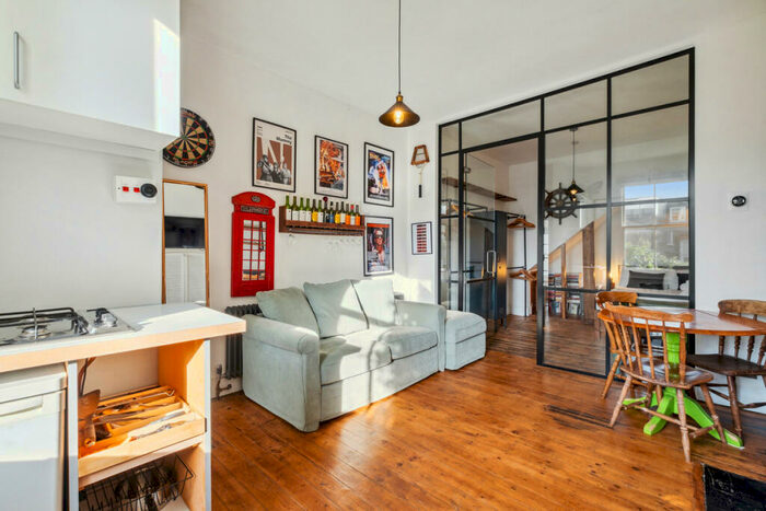 1 Bedroom Apartment To Rent In Marjorie Grove, Battersea, SW11