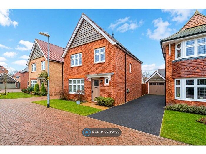 3 Bedroom Detached House To Rent In Magpie Meadows, Luton, LU1
