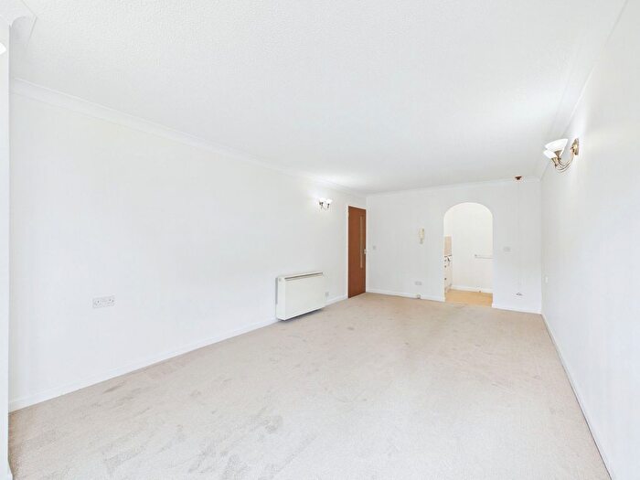 1 Bedroom Flat For Sale In Falkland Road, Torquay, TQ2