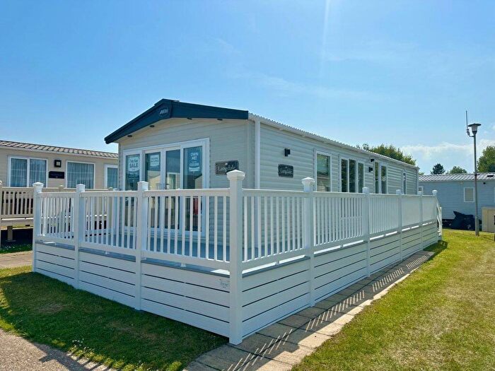 2 Bedroom Park Home For Sale In Broadland Sands Holiday Park – Suffolk, NR32